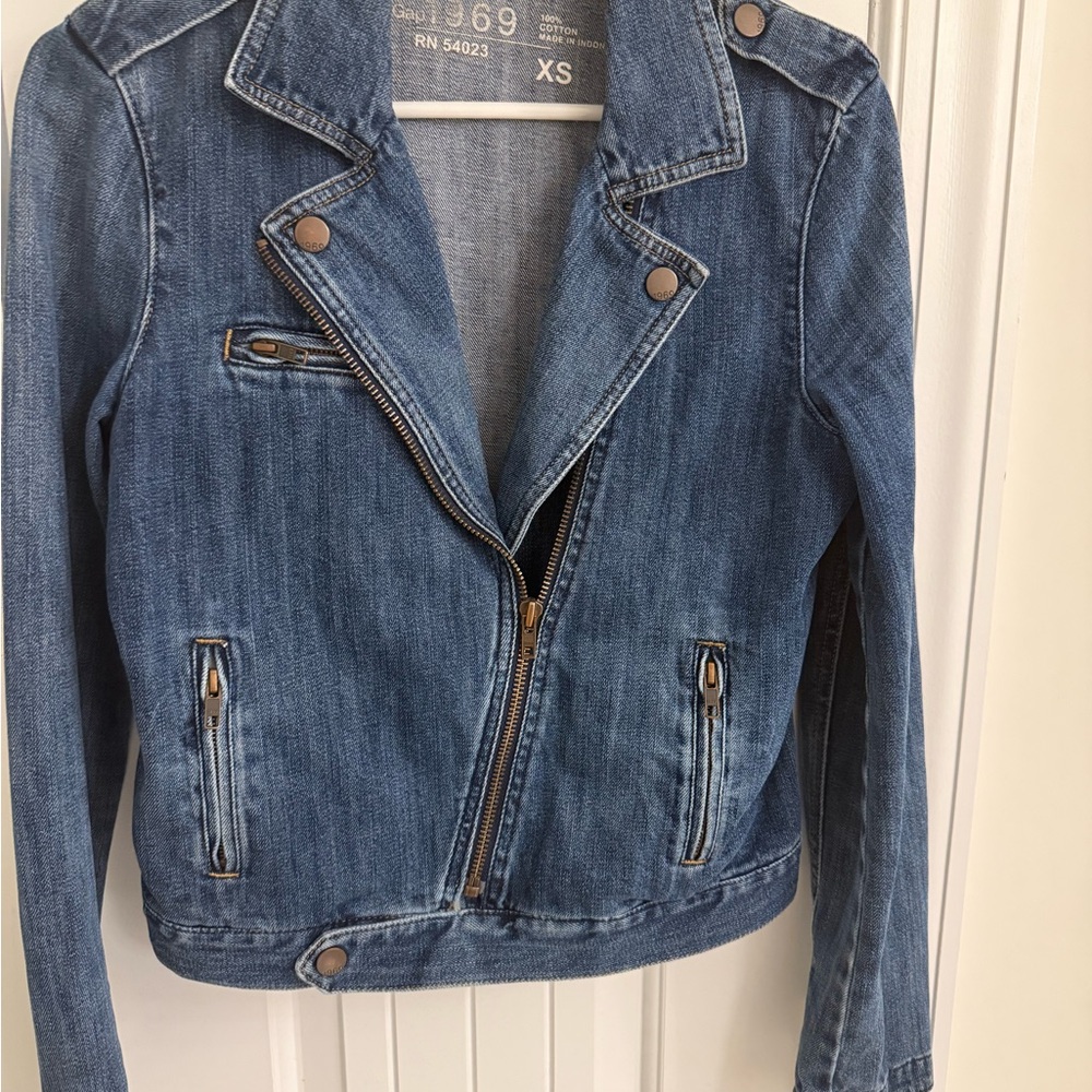 GAP Classic Blue Jean Jacket